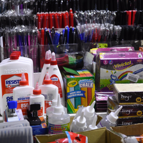 Útiles escolares se mueven más por internet: negocios locales en alerta