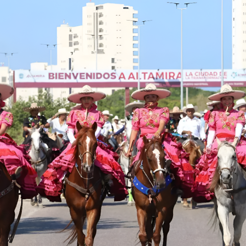 Cabalgata femenina: Galoparán en Altamira