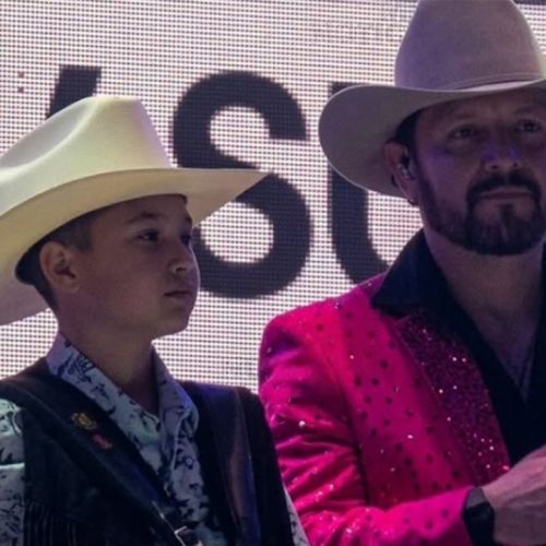 Sueño hecho realidad:                                                                     Emi tocó con Los Invasores de Nuevo León